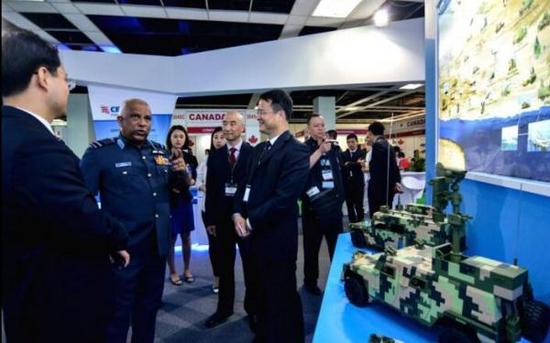 亚洲安全防务展:中国武器受各国追捧(图2)