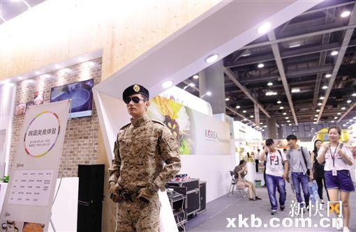 韩国欧巴喂你吃点心 美食展览新福利(图1) 韩国欧巴喂你吃点心 美食展览新福利(图1)