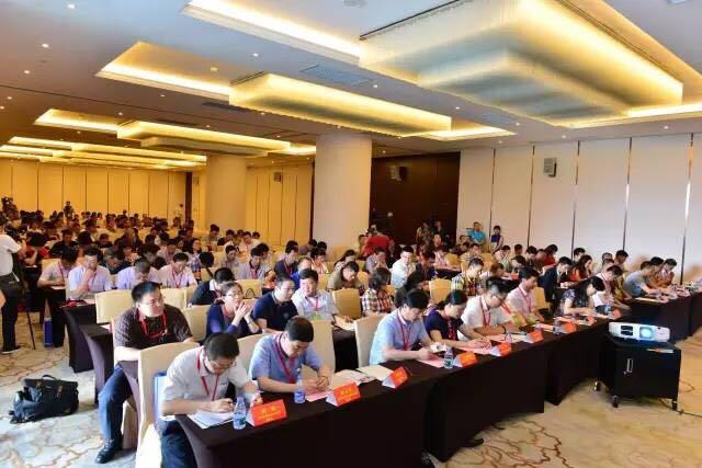 中汽展览多管齐下 充电桩行业政·企交流会(图2) 中汽展览多管齐下 充电桩行业政·企交流会盛大举行
