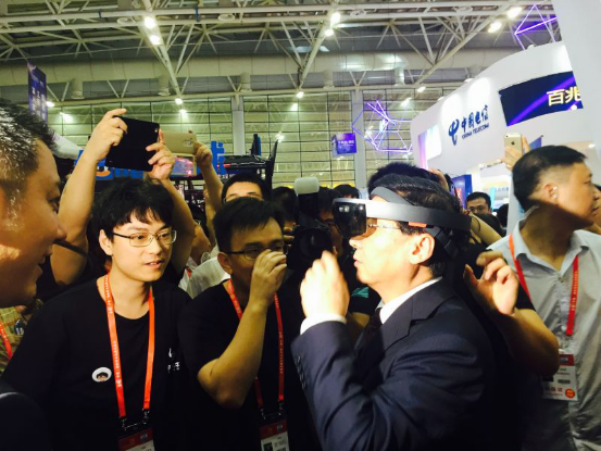 HoloLens国内团队制作内容首秀(图1)