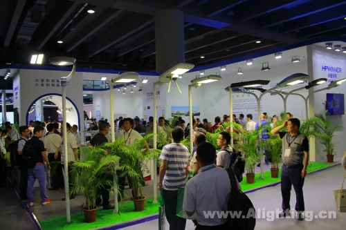 照明行业为啥不能停光亚展？(图3)