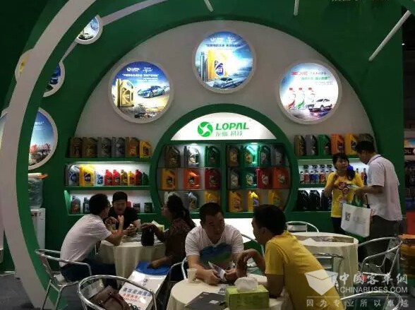 龙蟠科技亮相第八届重庆国际润滑油展(图3)