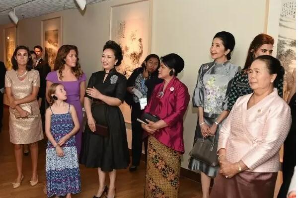 国美青瓷书画丝绸展吸引G20嘉宾目光(图1)