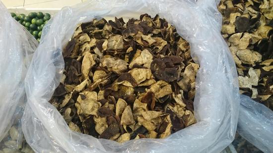 新会陈皮柑普茶博览会今天开幕(图2) 陈皮品质优良。(新浪广东供图)