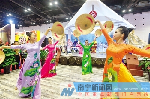东博会“魅力之城”展区正式开馆 最炫东盟风(图2) 东博会“魅力之城”展区正式开馆 上演最炫东盟风