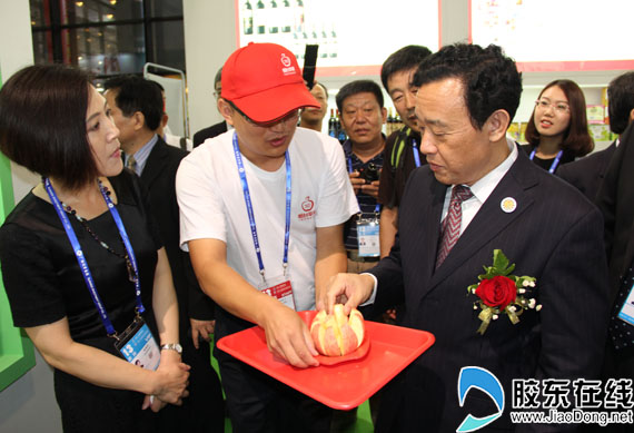 烟台苹果抱团亮相首届中国-东盟农业国际合作展(图2) 烟台苹果抱团亮相首届中国-东盟农业国际合作展(图2)