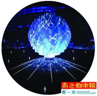 赏灯光节 今年要向上看(图2) 赏灯光节 今年要向上看